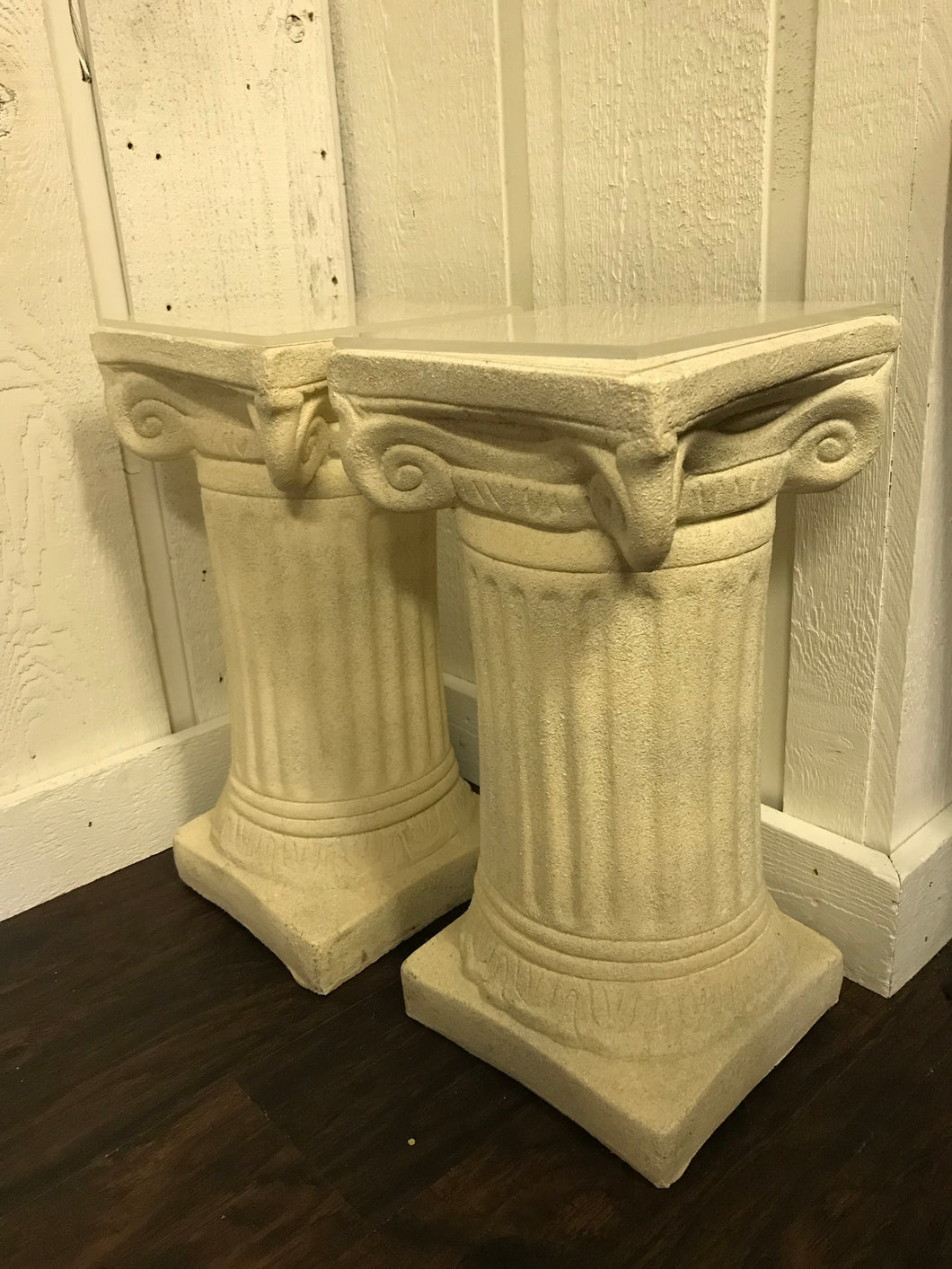 Pedestal pair