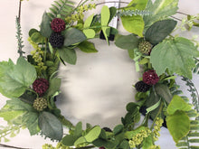 Load image into Gallery viewer, 6&quot;Candle RIng - Raspberry Foliage